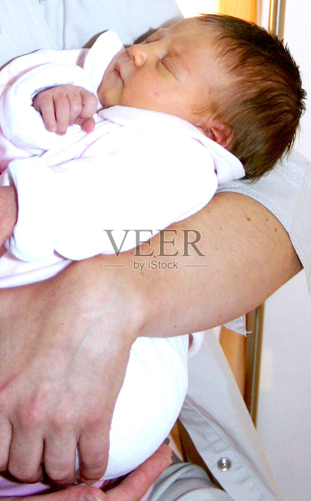 新生的婴儿照片摄影图片