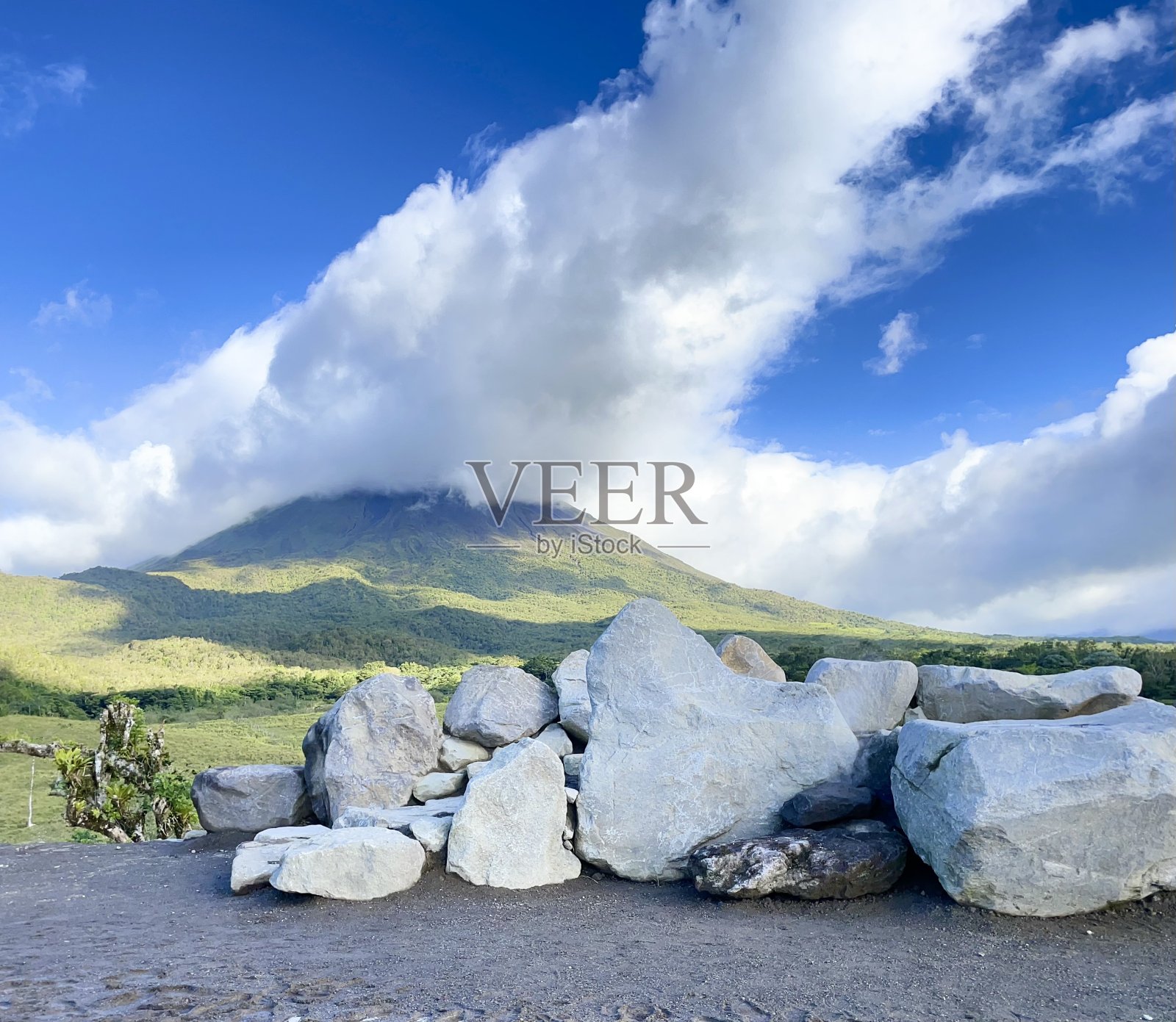 你会出来吗?照片摄影图片