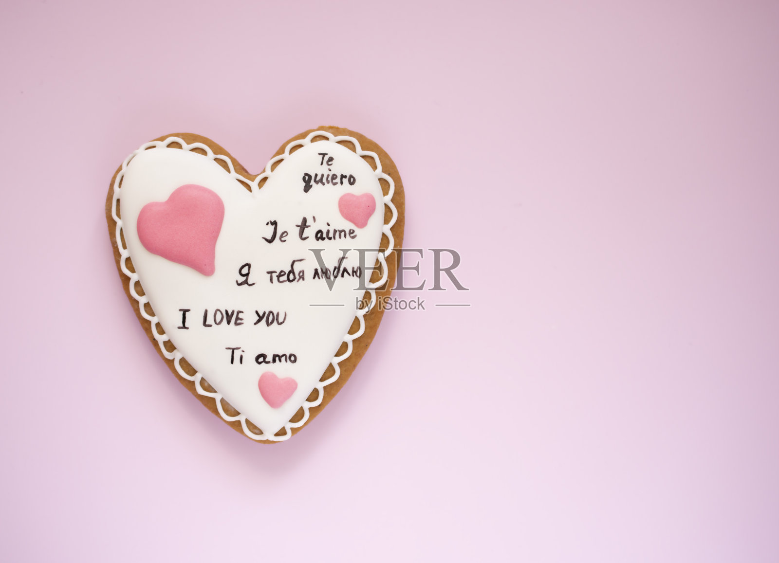 粉色爱心照片摄影图片