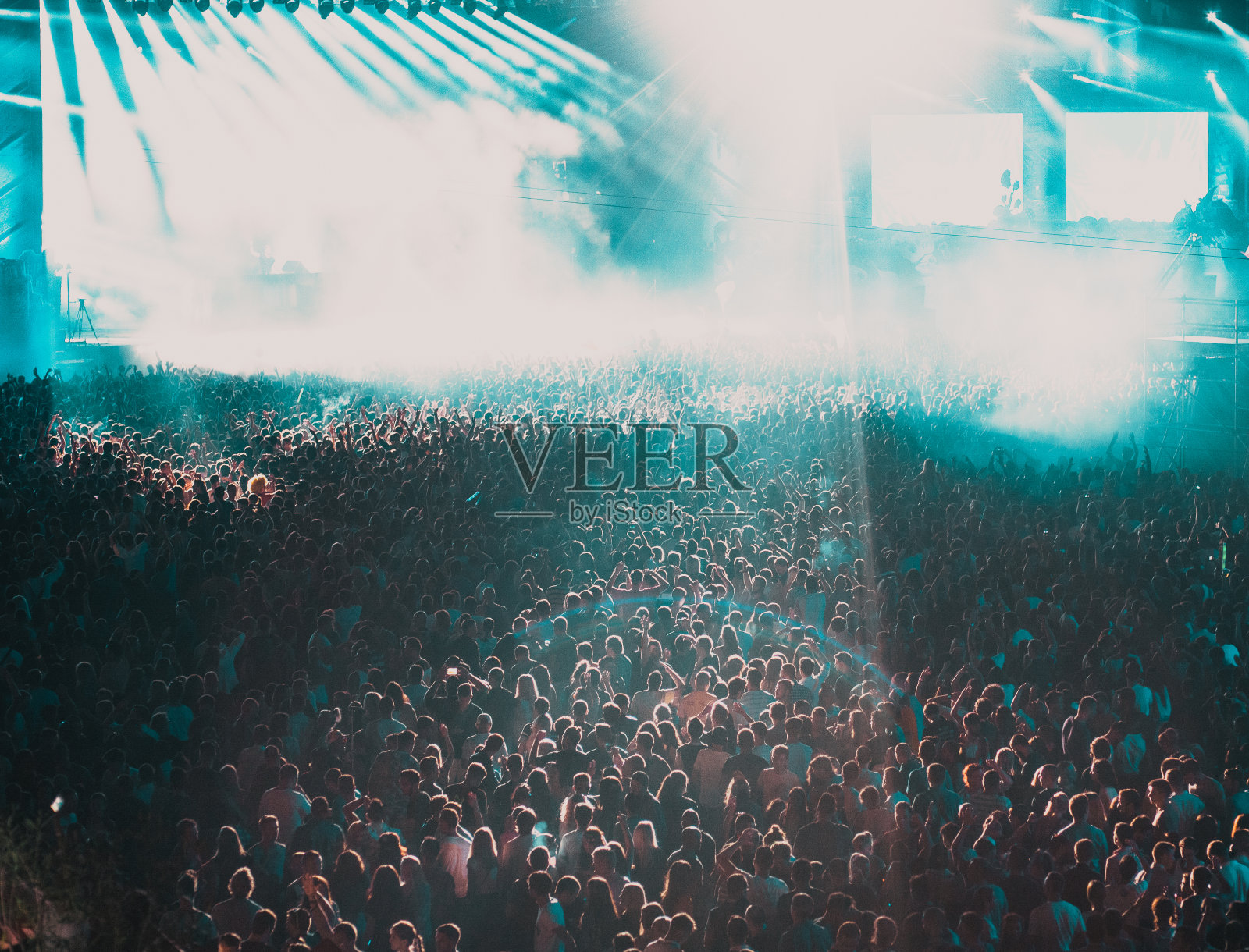 音乐会和节日背景人群的人聚会照片摄影图片