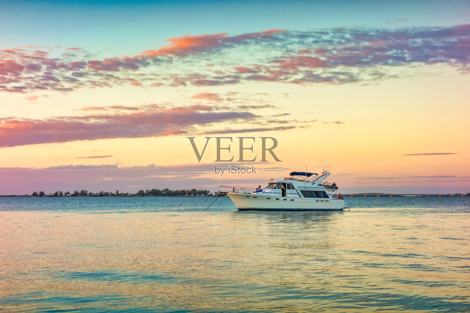 佛罗里达萨尼贝尔岛日落游船照片摄影图片