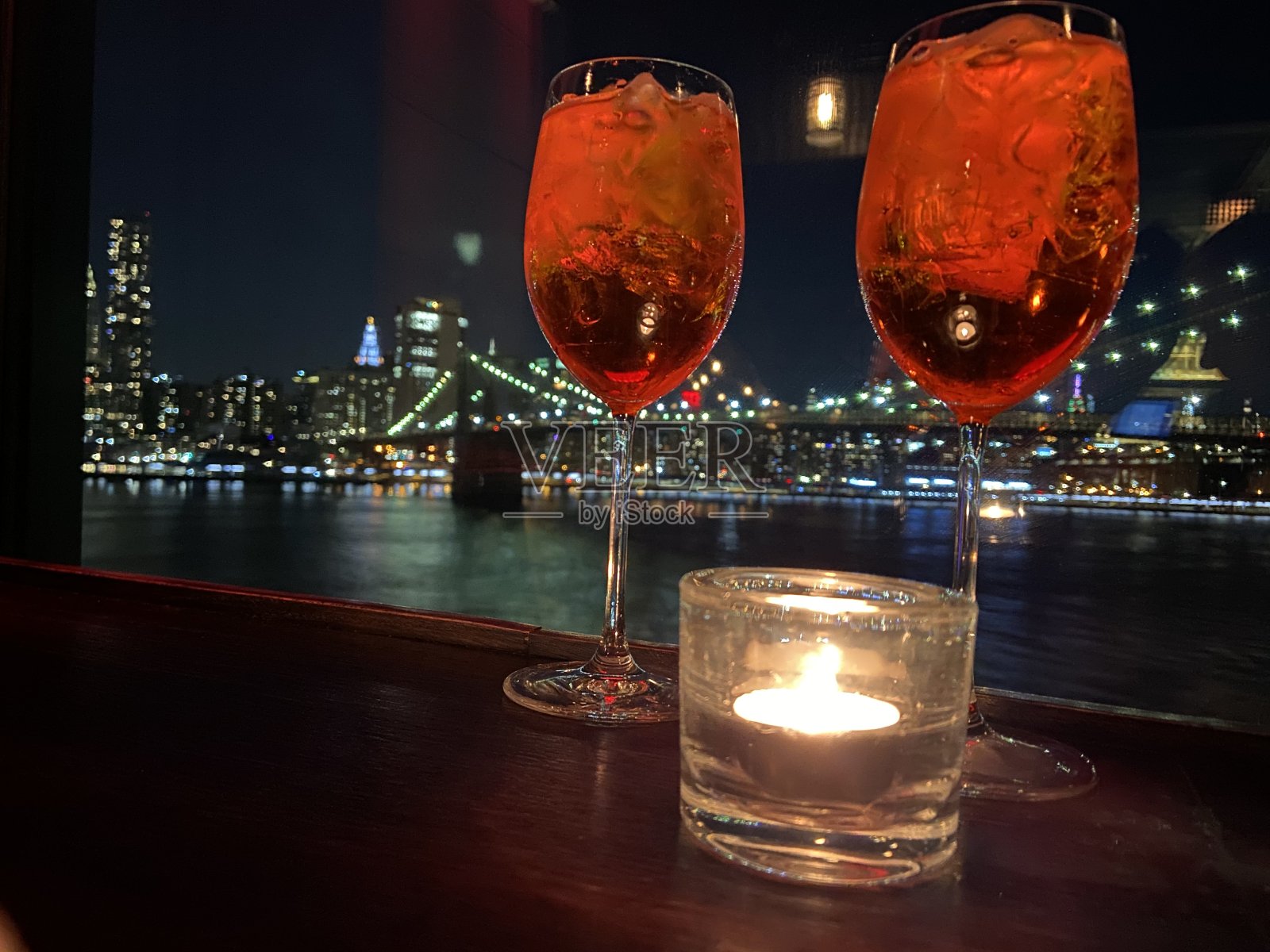 喷在布鲁克林照片摄影图片