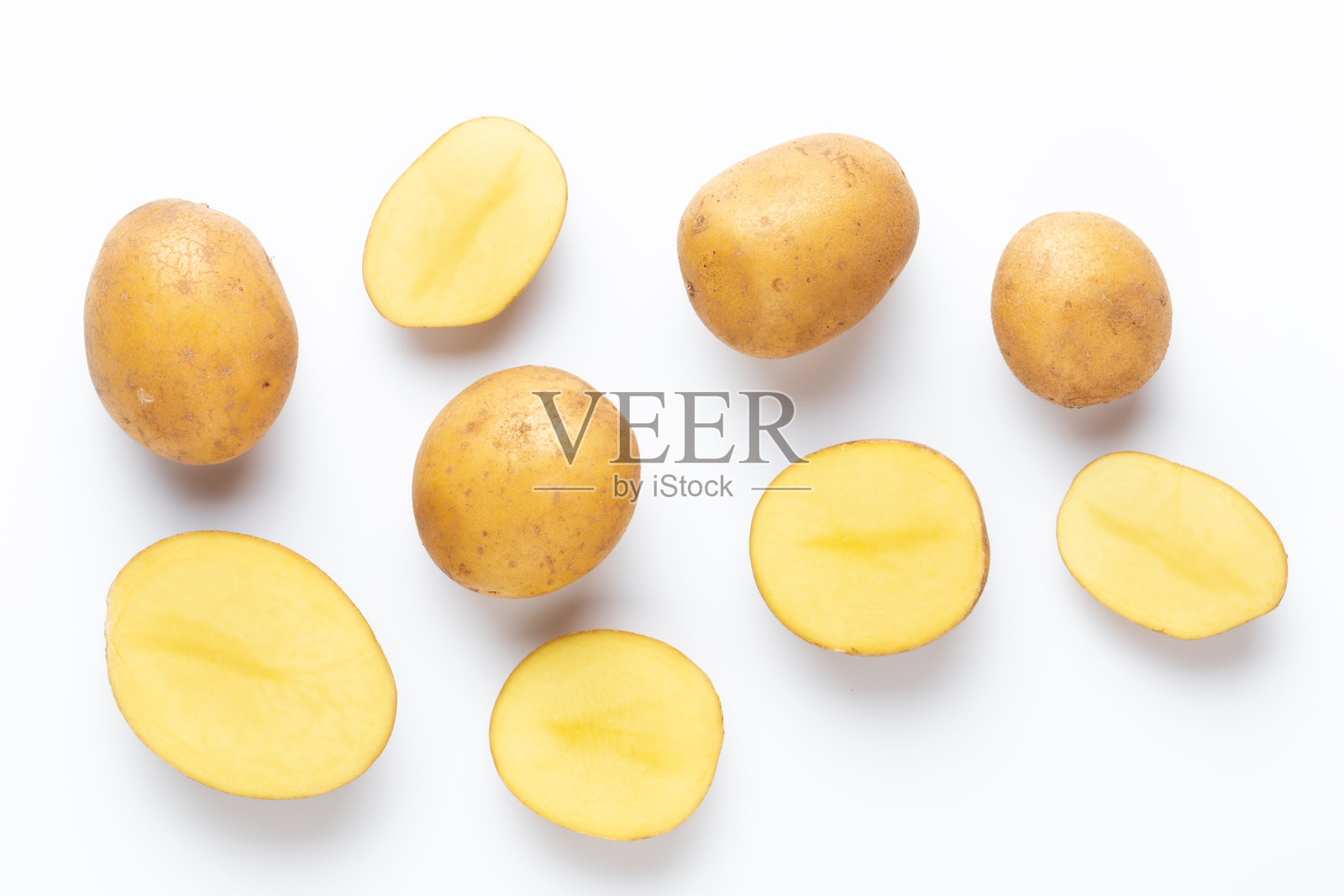 土豆孤立在白色背景上。平的。前视图。照片摄影图片
