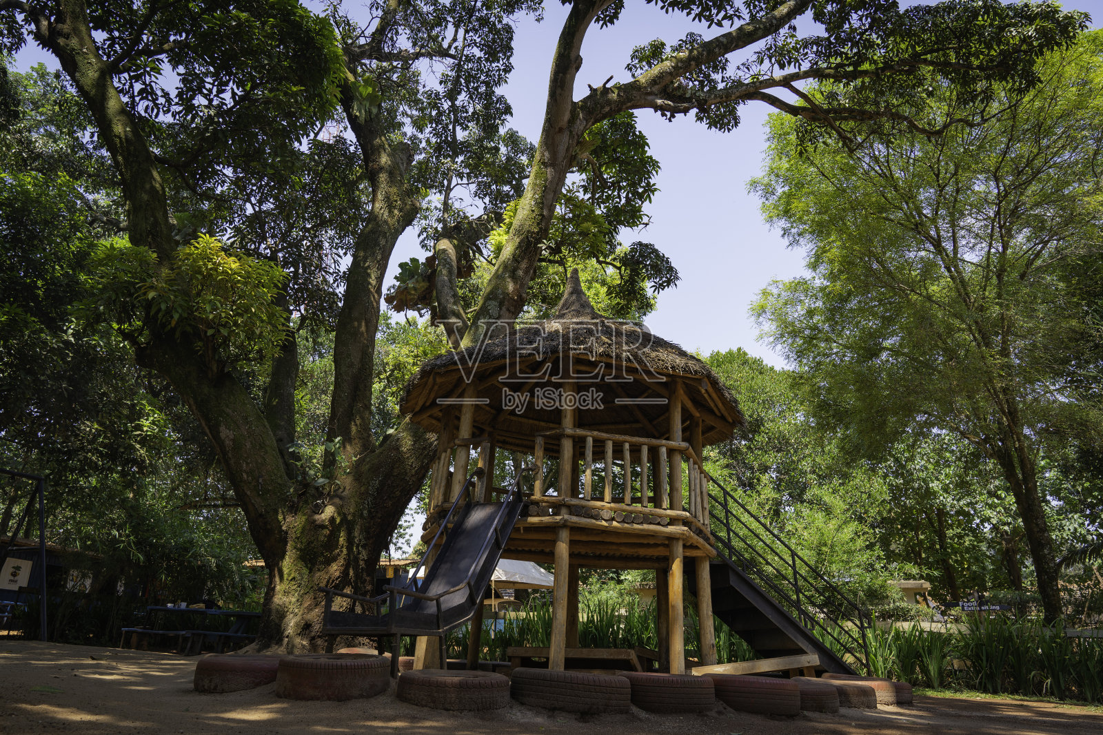 东非乌干达的游乐场照片摄影图片