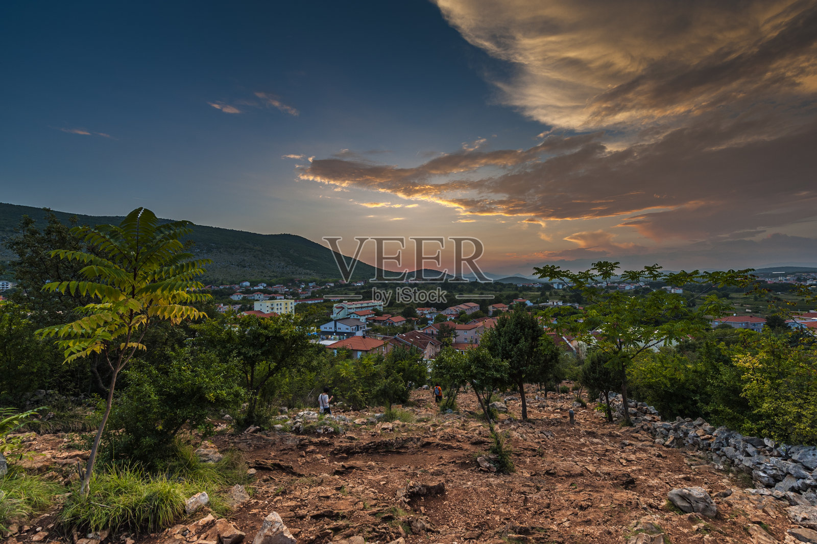 傍晚时分的Medjugorje照片摄影图片
