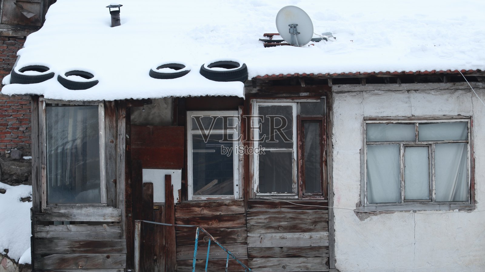 下雪后Kayabasi社区的图片照片摄影图片