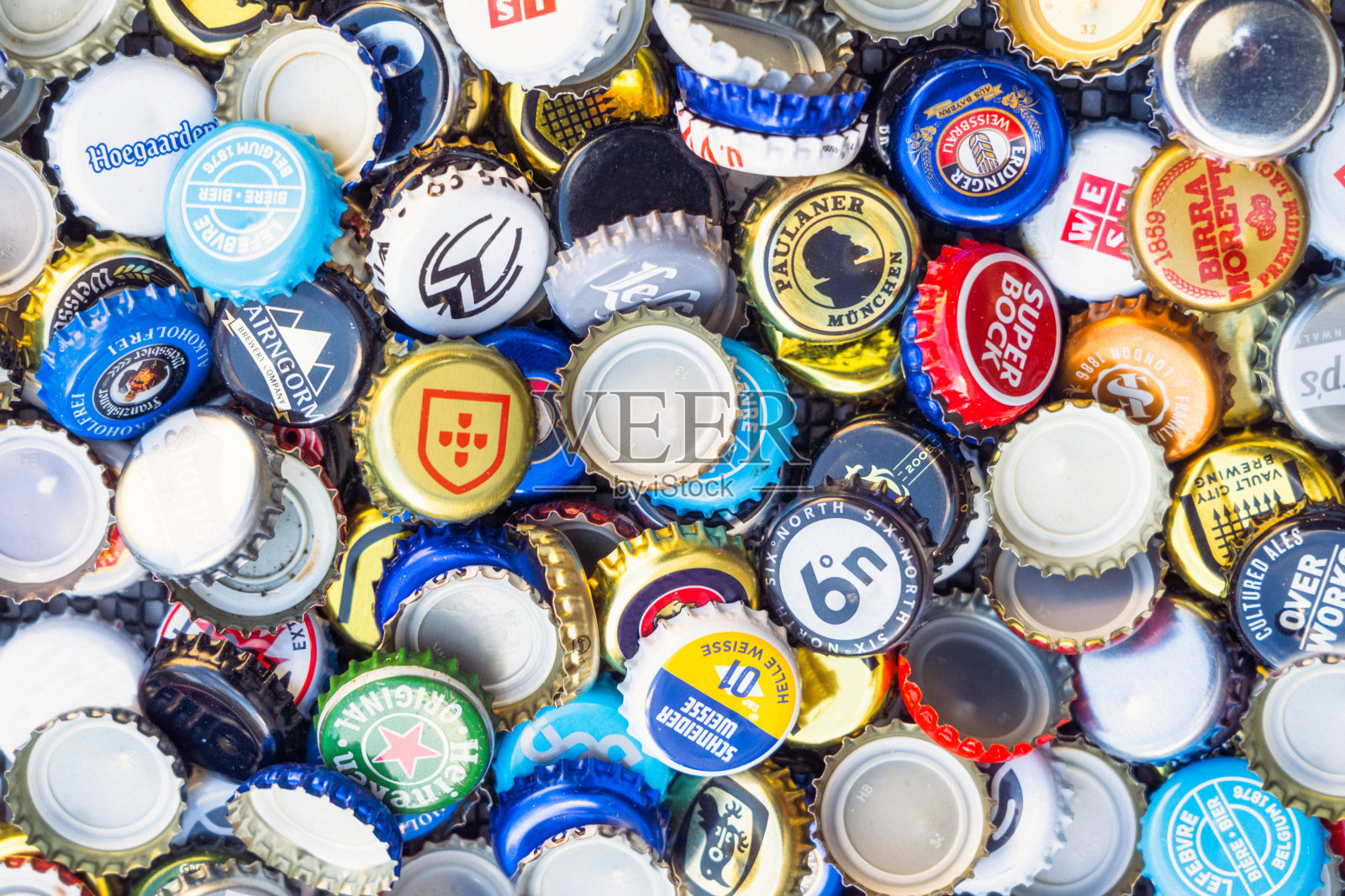 啤酒瓶顶部-多种品牌照片摄影图片