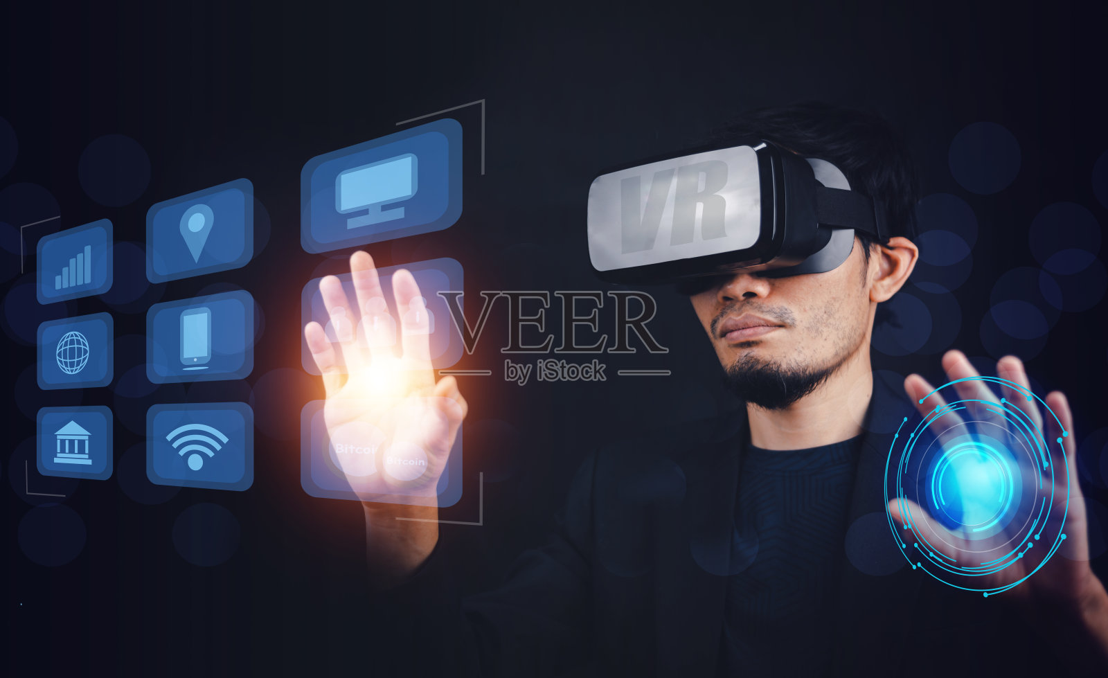 商人触摸视觉屏幕3D数据应用技术和VR眼镜上的元天人工智能控制照片摄影图片