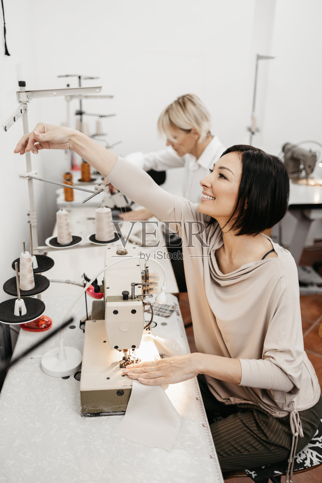 时尚工作室工作照片摄影图片