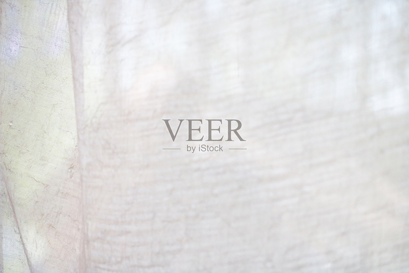 白色的窗帘。不太干净的布料照片摄影图片