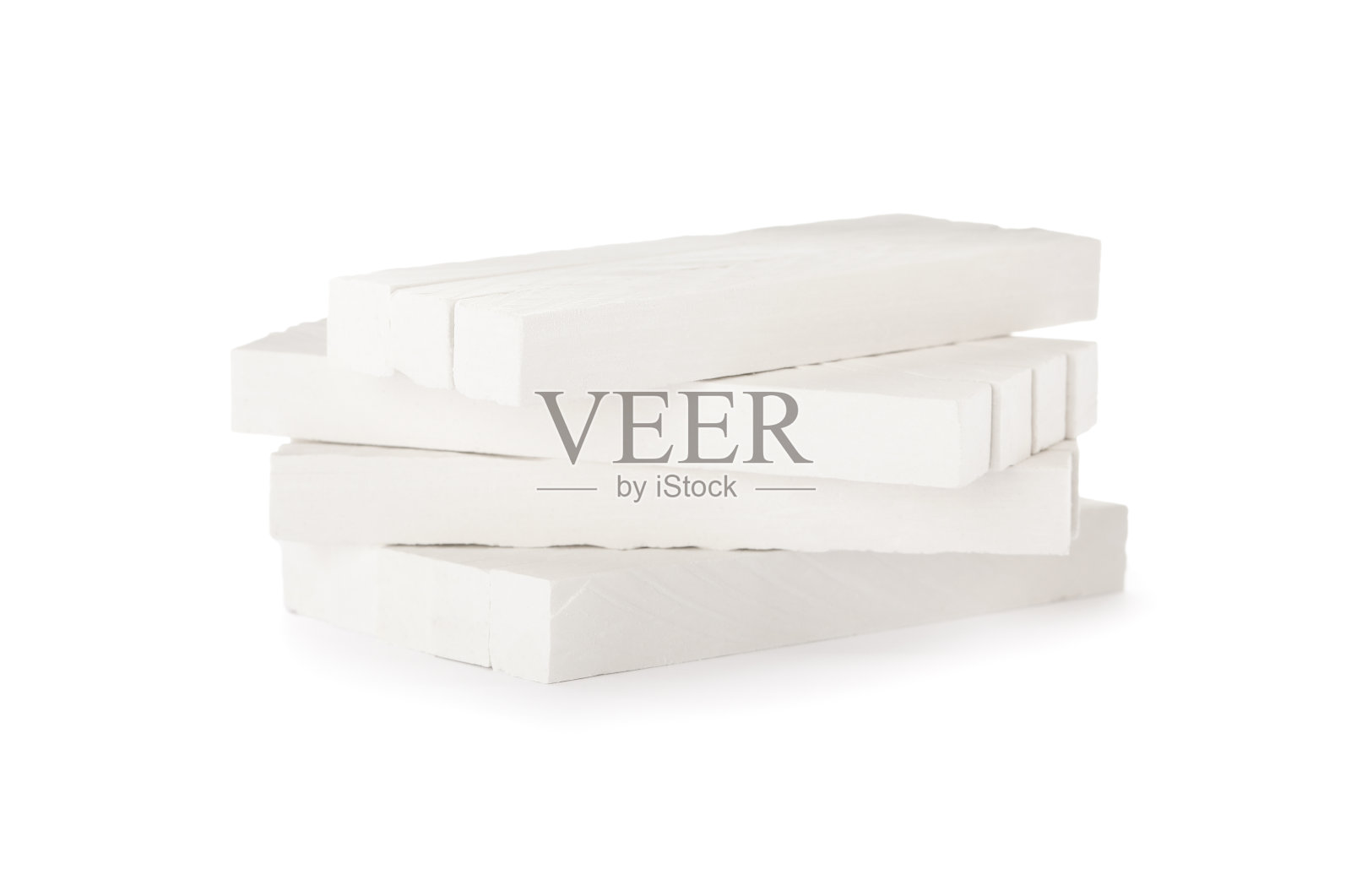 白色背景上的小粉笔照片摄影图片