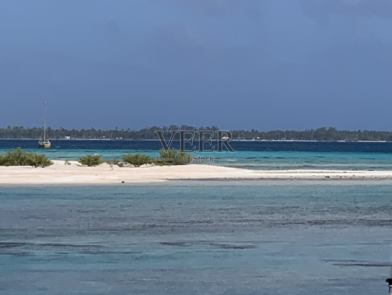 沙滩和大海照片摄影图片