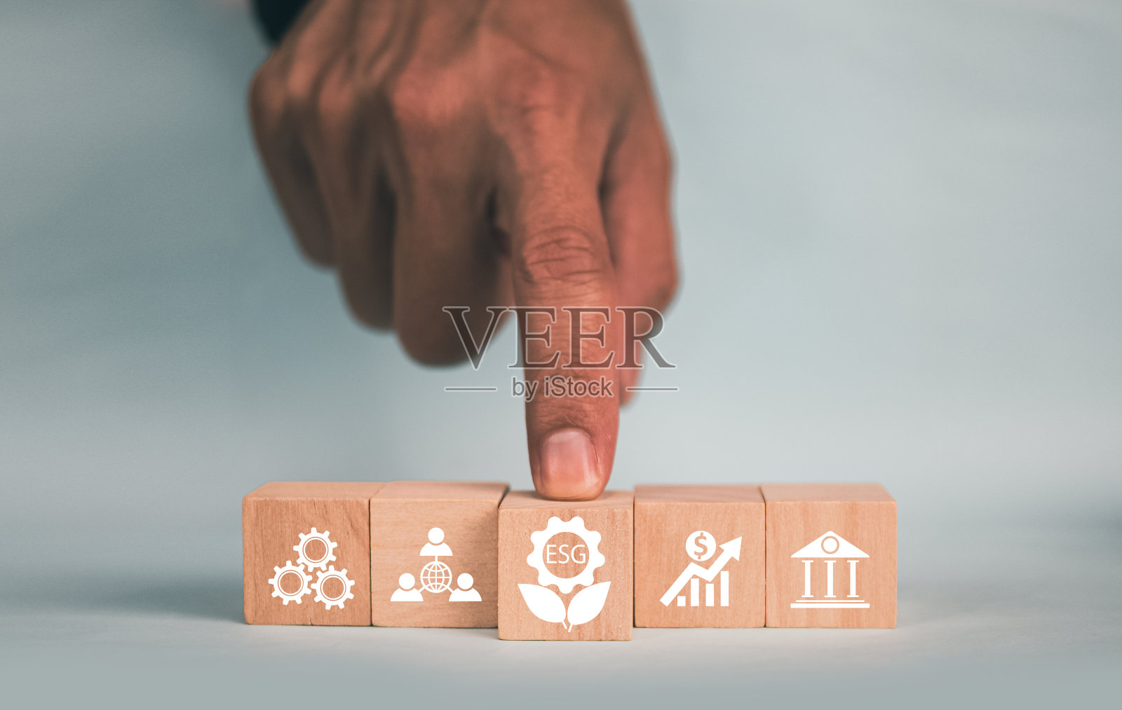 ESG图标概念为环境、社会治理在可持续和道德的商业网络上连接照片摄影图片