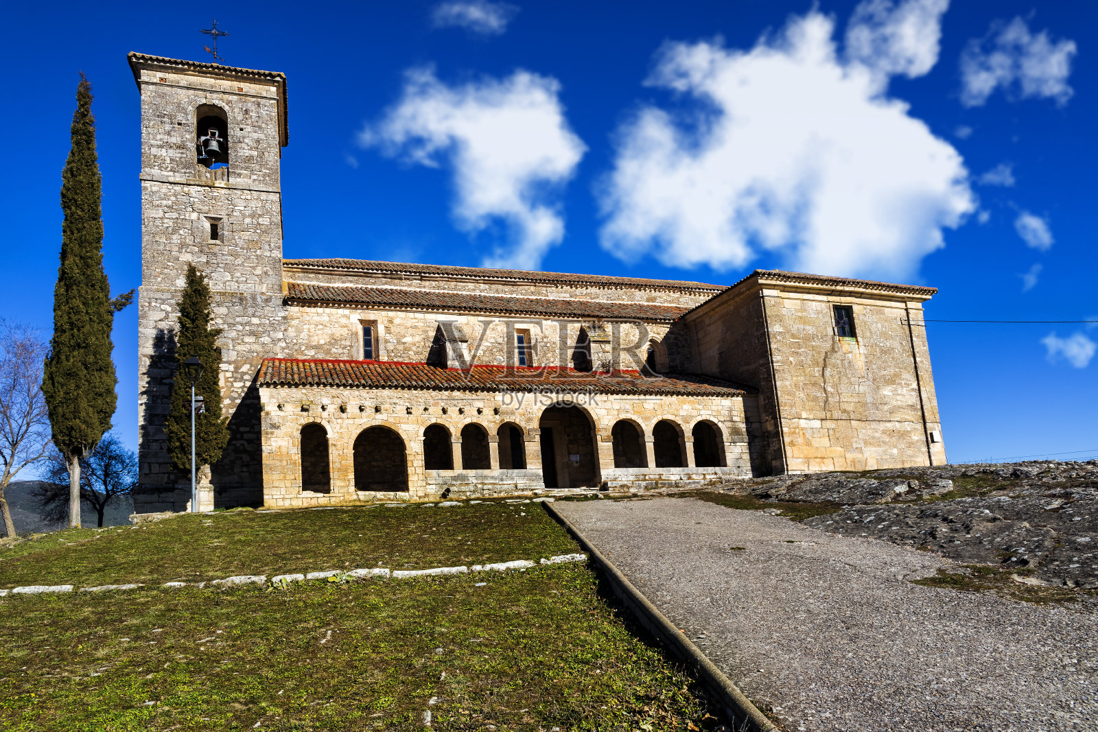 tamajon的教堂。瓜达拉哈拉。照片摄影图片