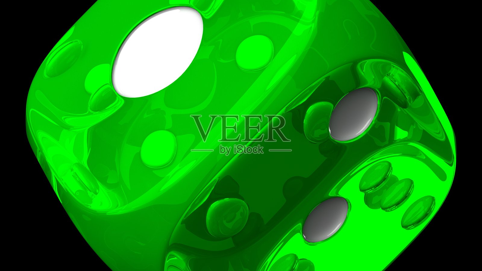 绿色骰子在黑色背景。照片摄影图片