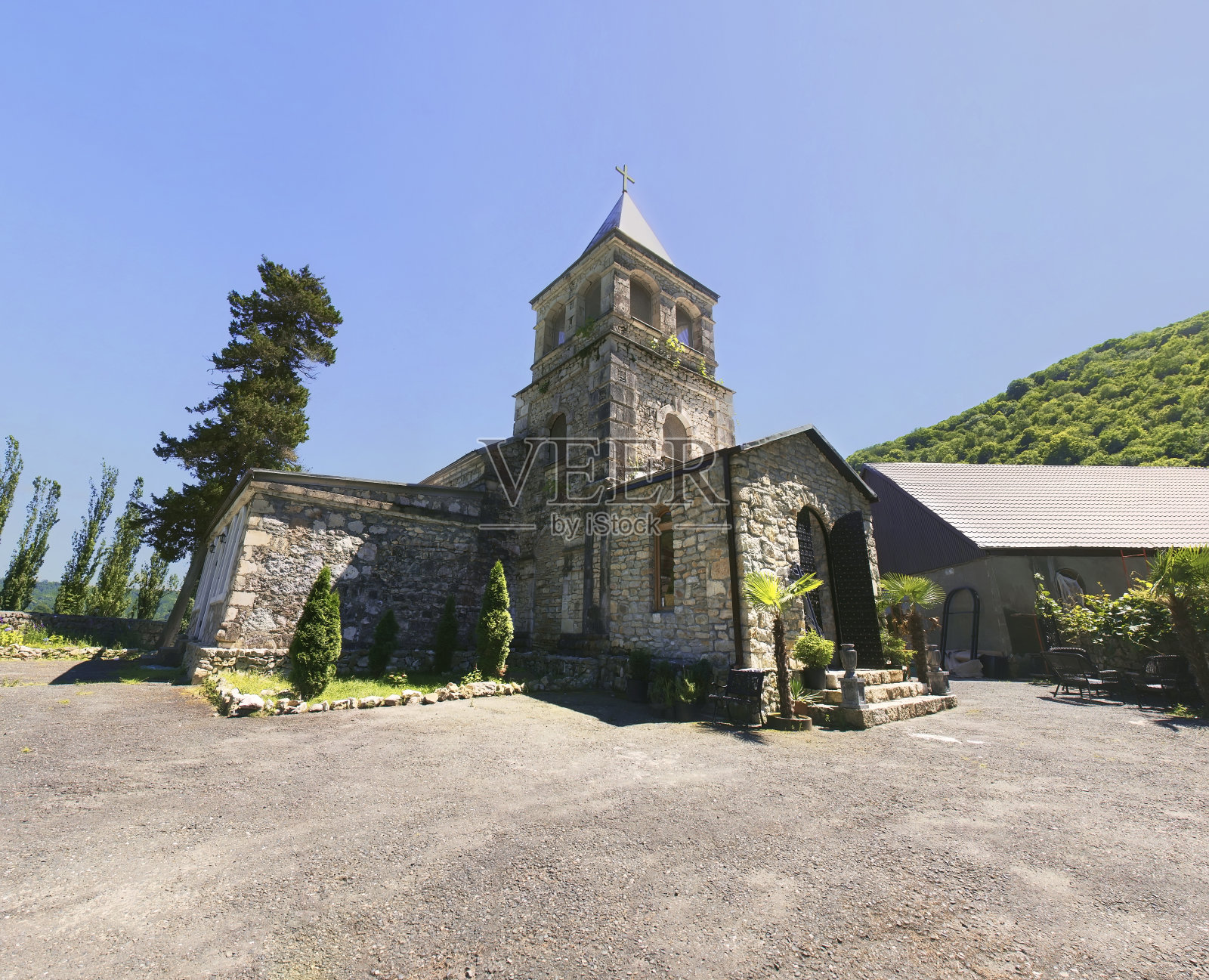 卡马尼修道院位于阿布哈兹的卡马尼村。照片摄影图片