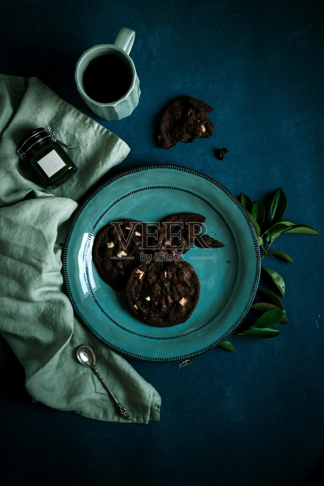 巧克力饼干和茶照片摄影图片