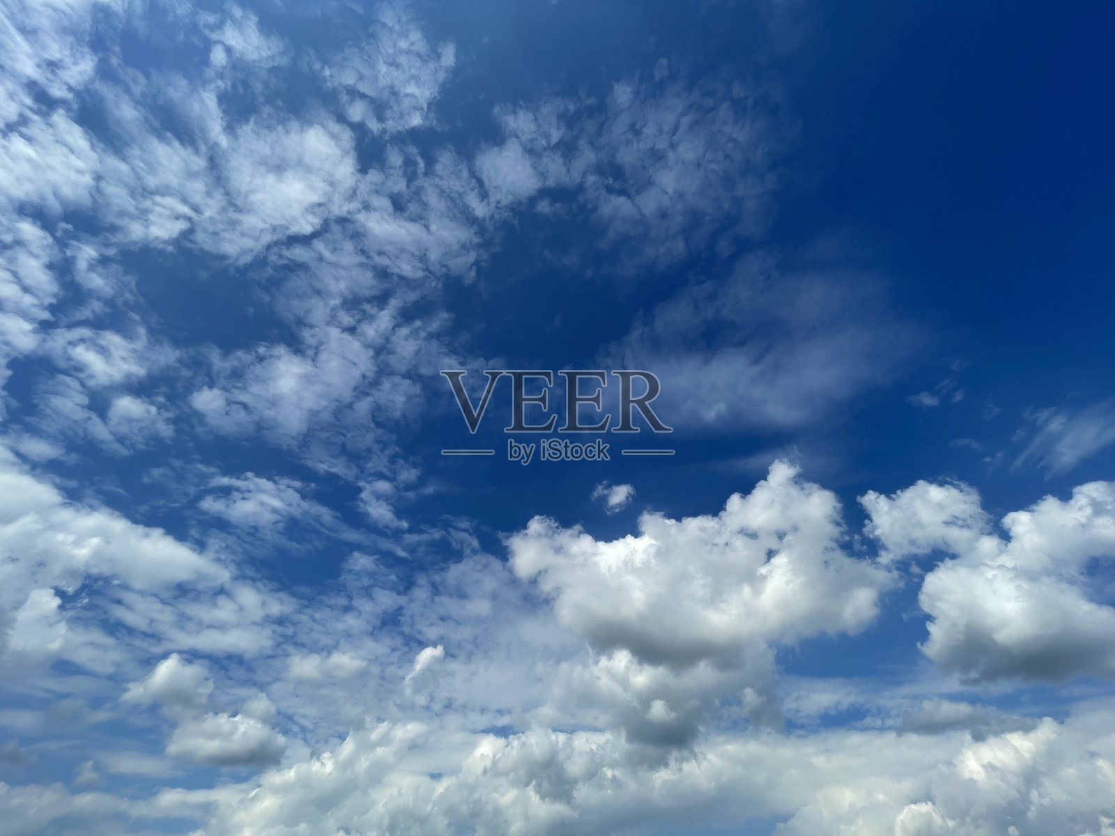 蓝天白云。照片摄影图片