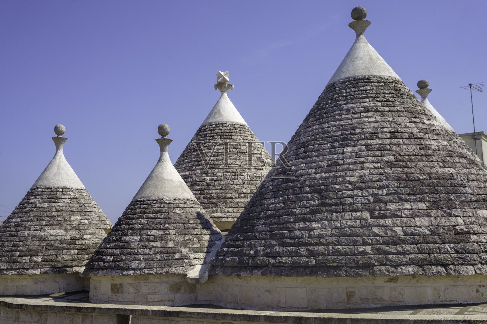 意大利阿普利亚,洛克罗顿多附近的特鲁利照片摄影图片