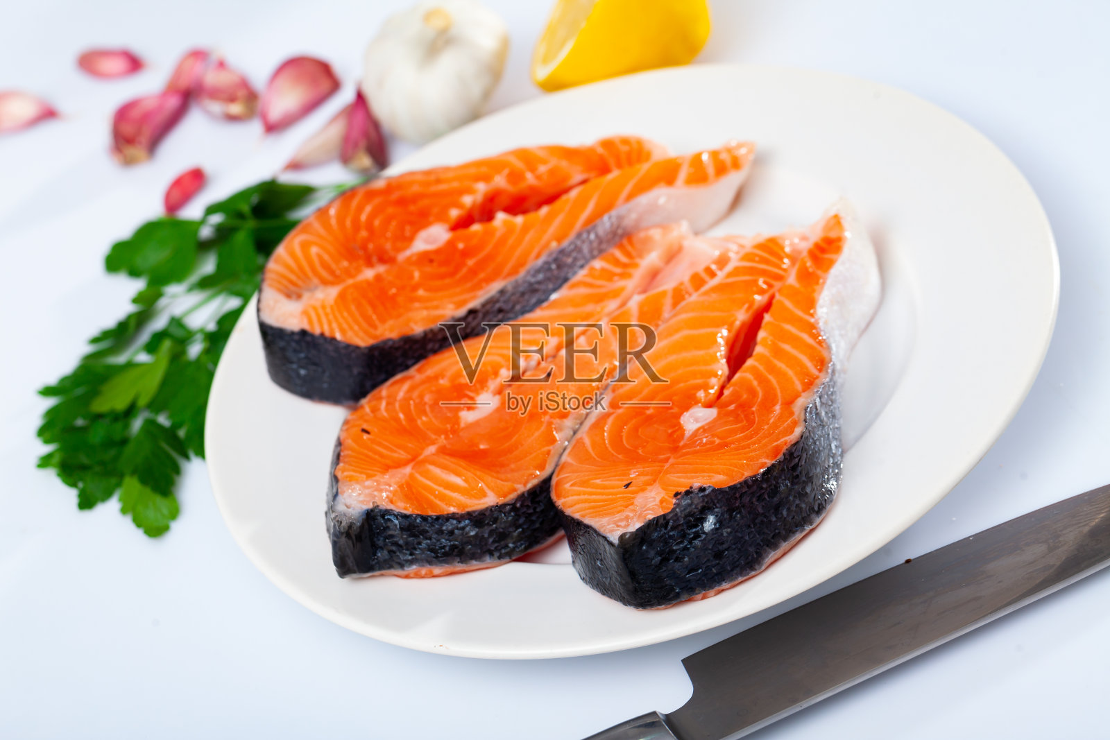 新鲜的三文鱼片照片摄影图片