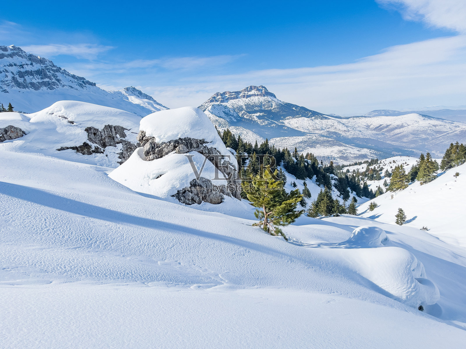 在山峰上惊人的冬季纹理照片摄影图片