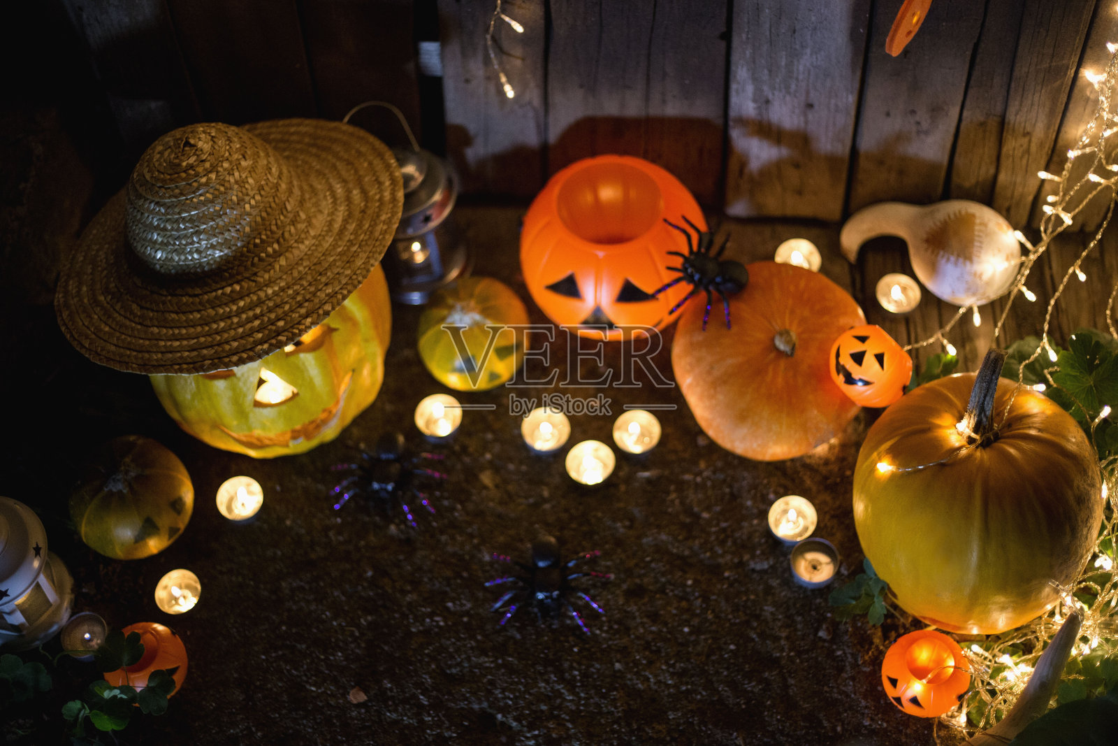 万圣节的南瓜雕刻静物画照片摄影图片