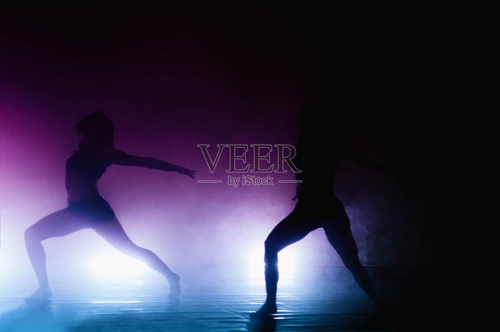 当代芭蕾的舞者照片摄影图片