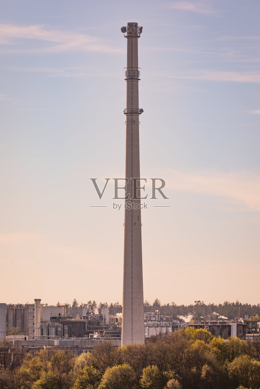 工业园区Werk Gendorf, Turm, Burgkirchen a.d.l.,实业家,实业家,Altotting, Bavaria照片摄影图片