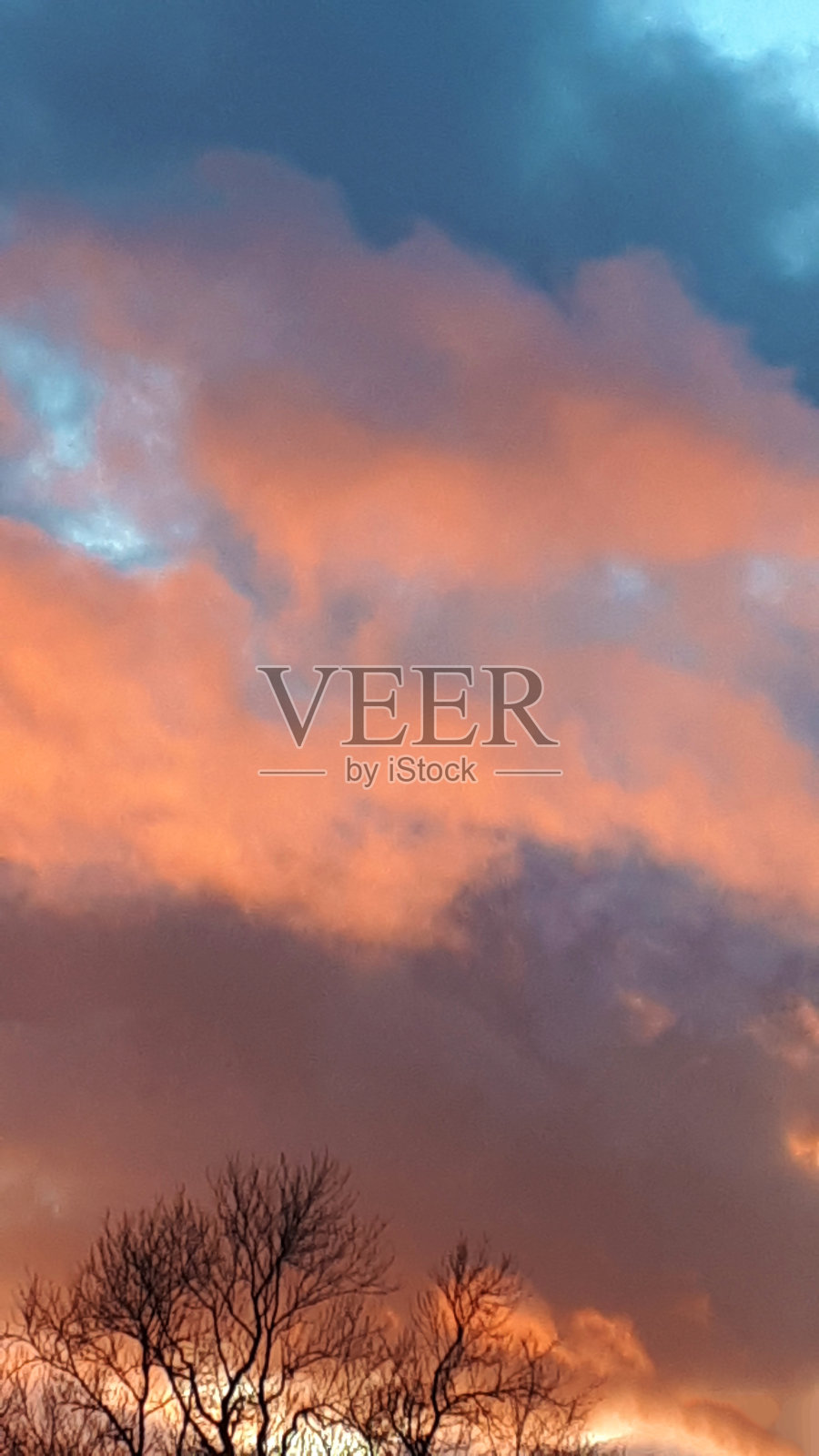 兰开夏郡北部城镇伯恩利的夕阳照片摄影图片