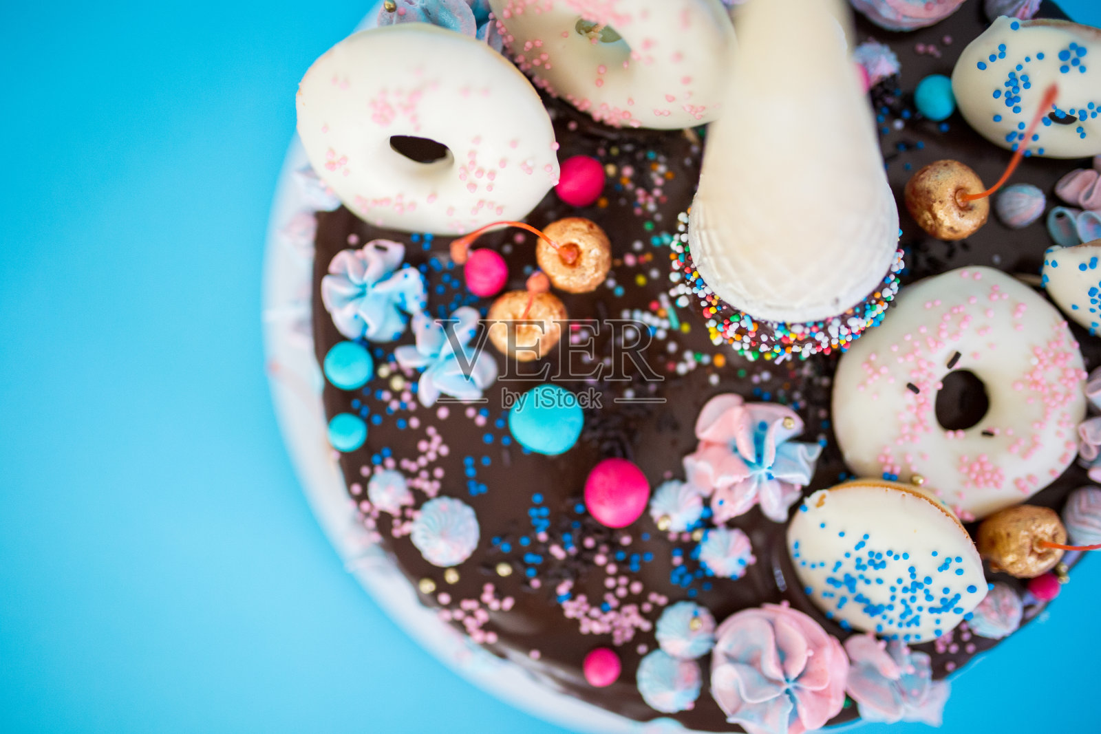 彩色滴糖蛋糕照片摄影图片