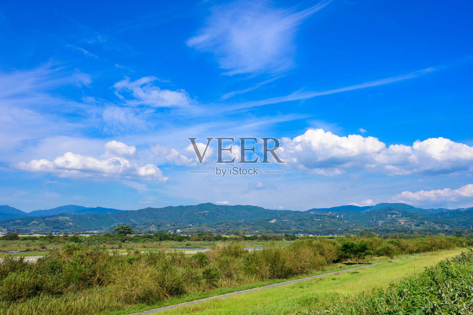 浅仓的乡村风光,当地的一个夏日城市照片摄影图片