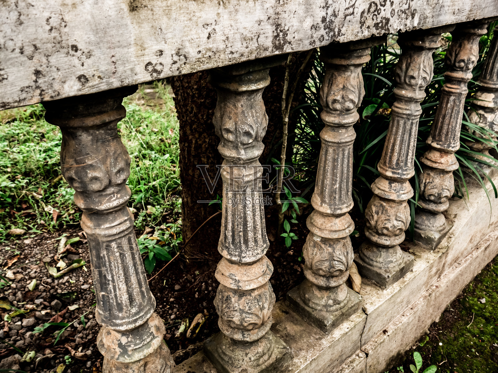 古老的篱笆墙与复古的主题照片摄影图片