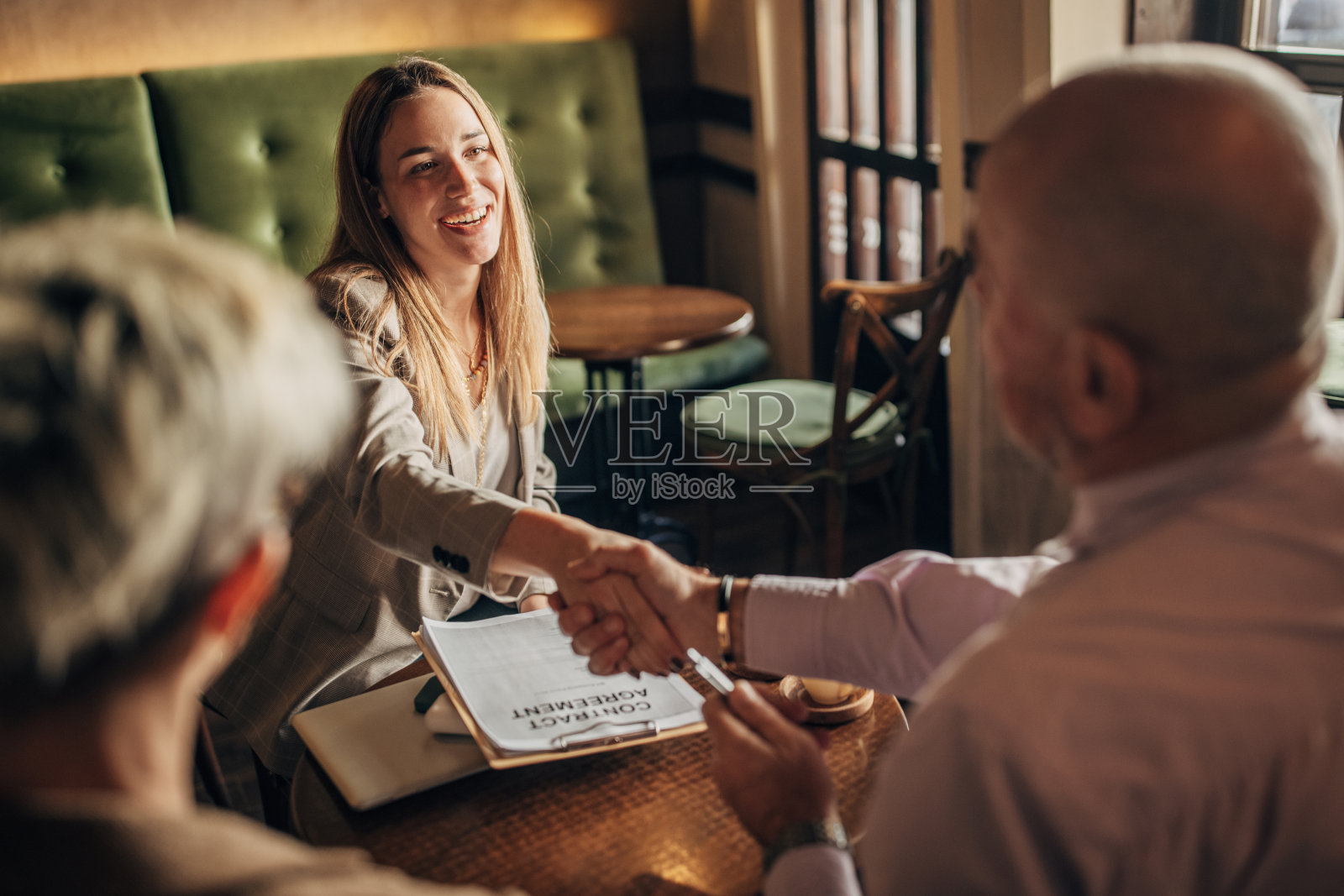 他们已经同意照片摄影图片