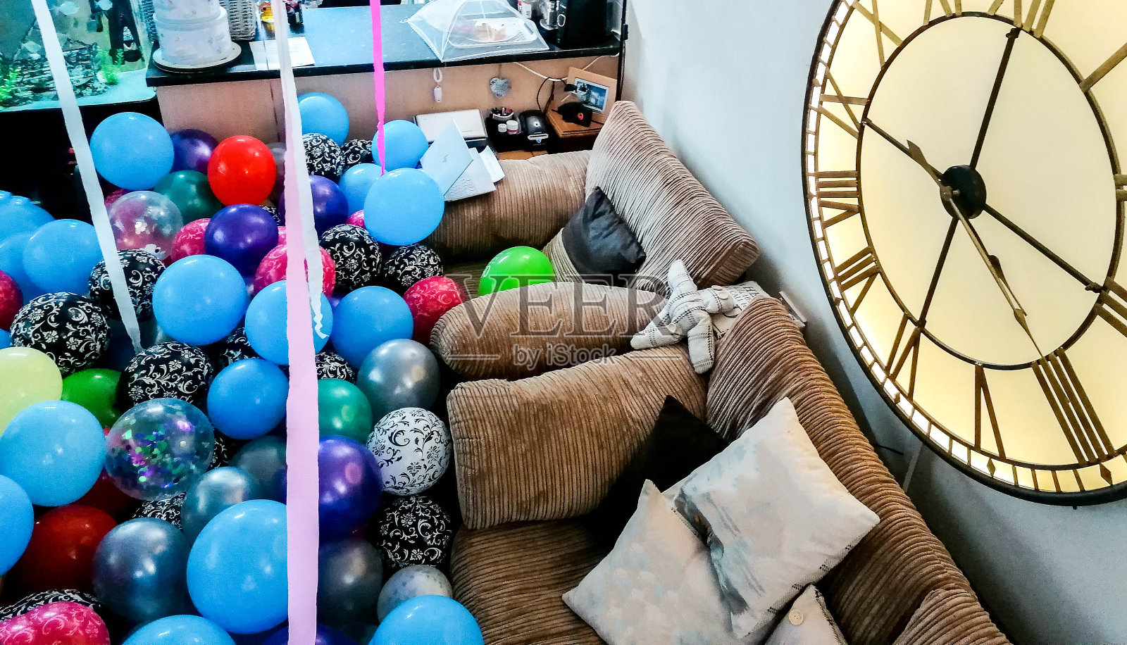 堆积的派对气球照片摄影图片