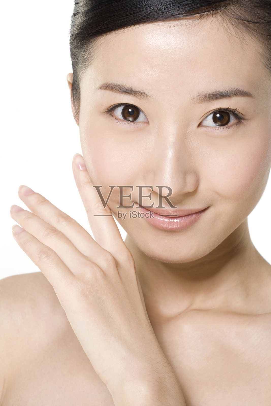 女子看镜头照片摄影图片