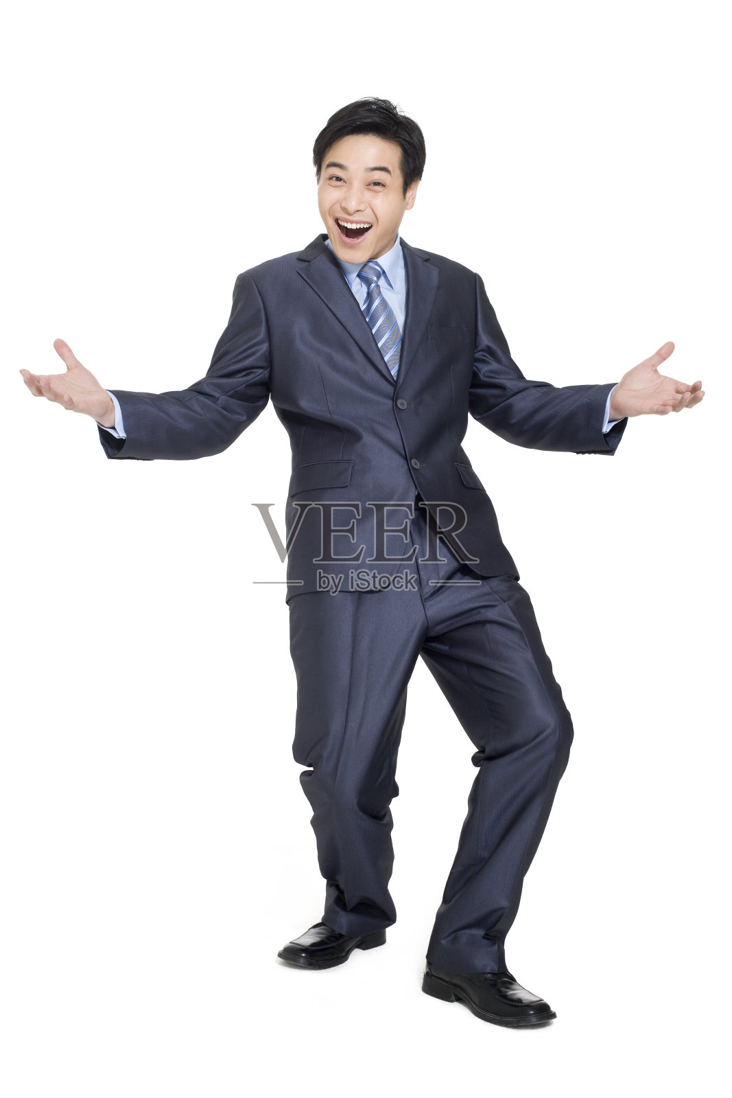 商务男士摊开双手照片摄影图片