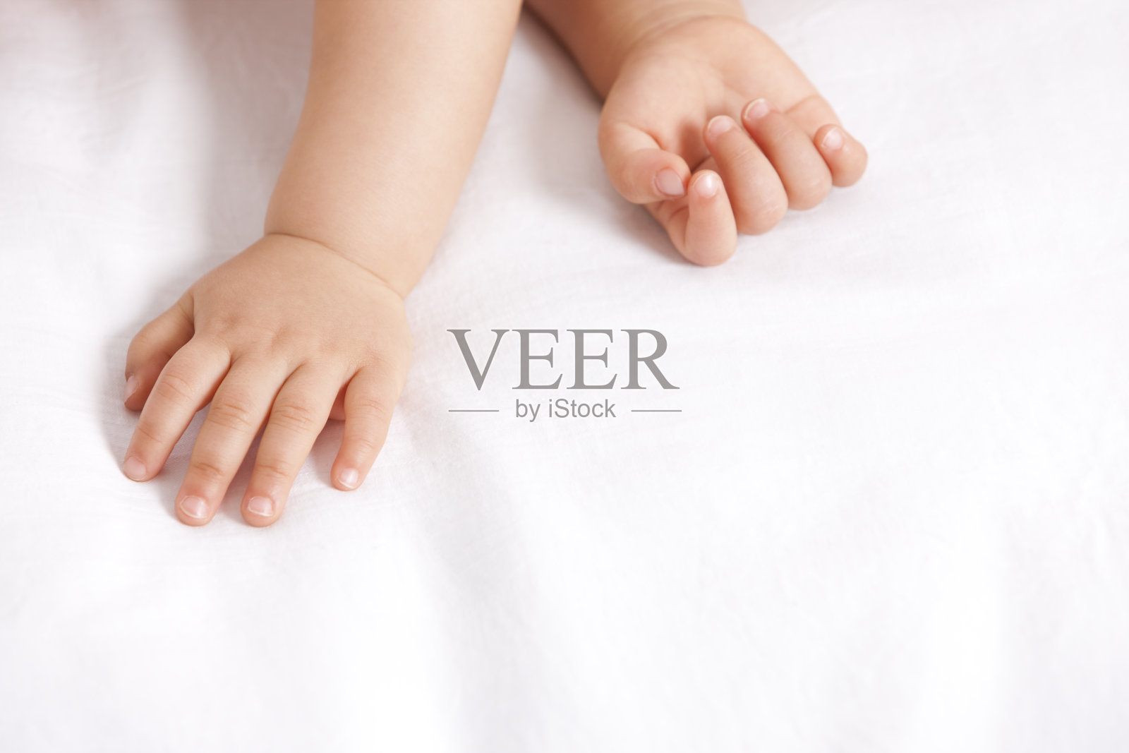 婴儿的手照片摄影图片