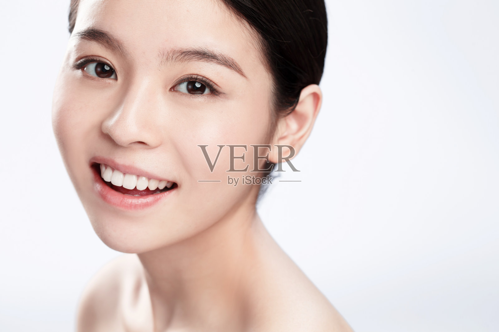 青年女人妆面肖像照片摄影图片