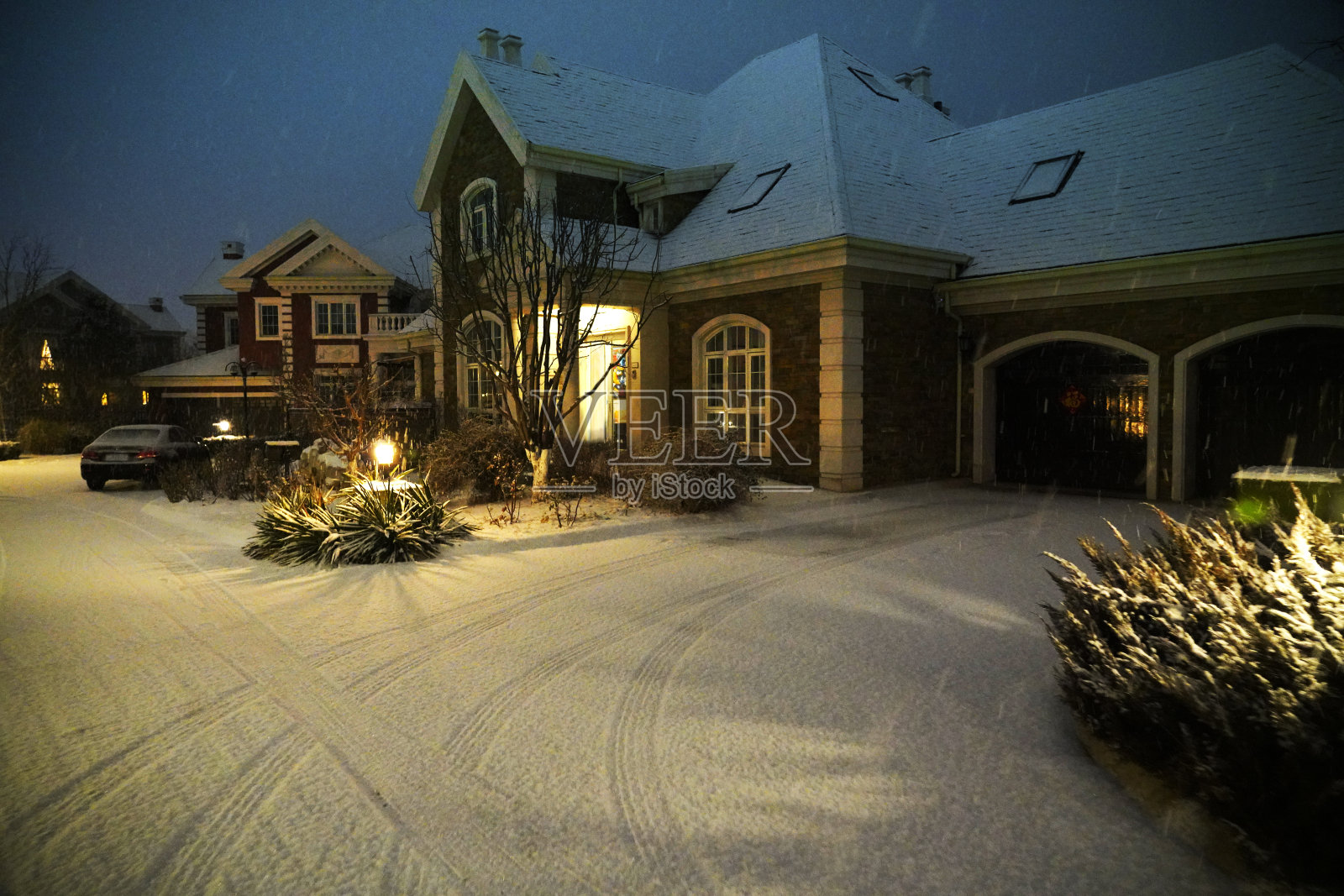 别墅区雪景照片摄影图片