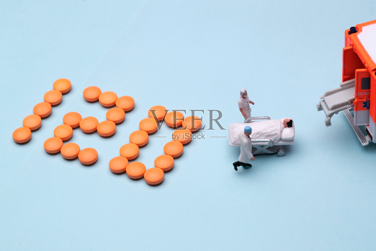 救护车救援病人照片摄影图片