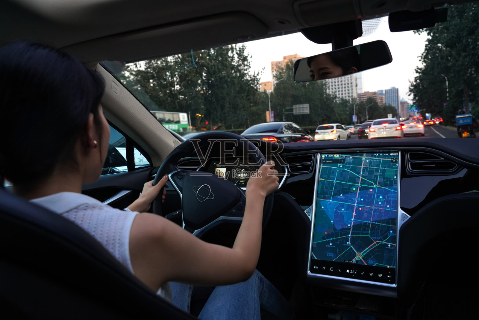 驾驶汽车照片摄影图片