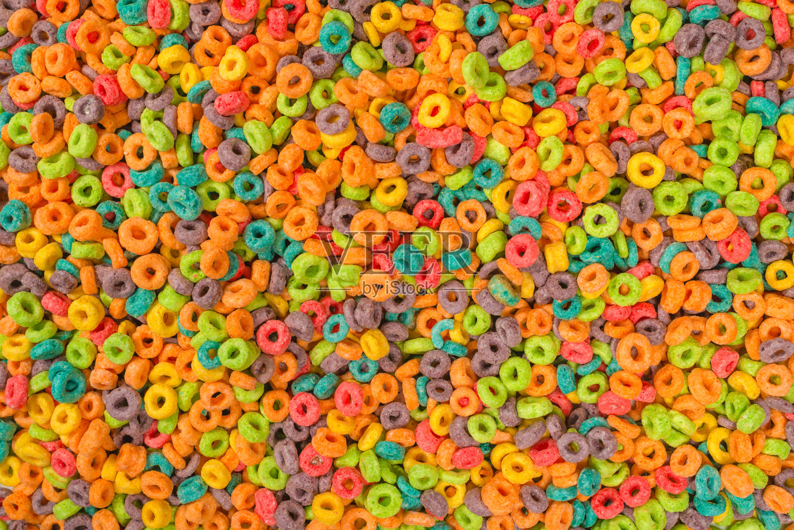 甜的彩色薄片,麦片圈。照片摄影图片