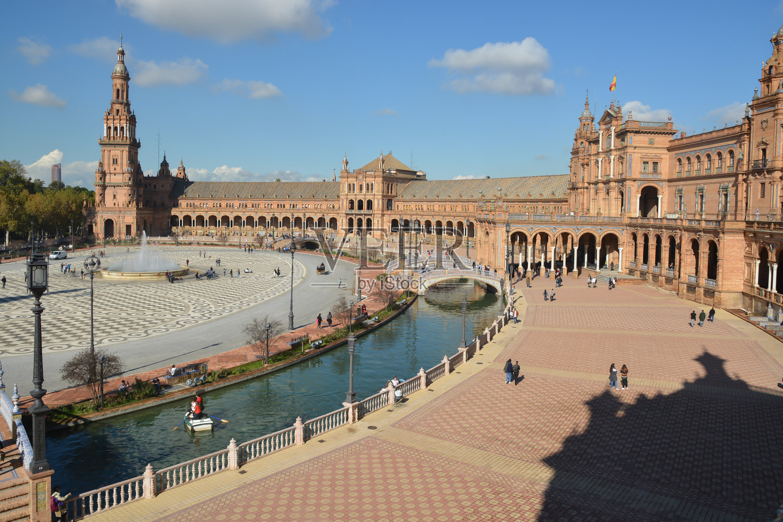 塞维利亚的西班牙广场。照片摄影图片
