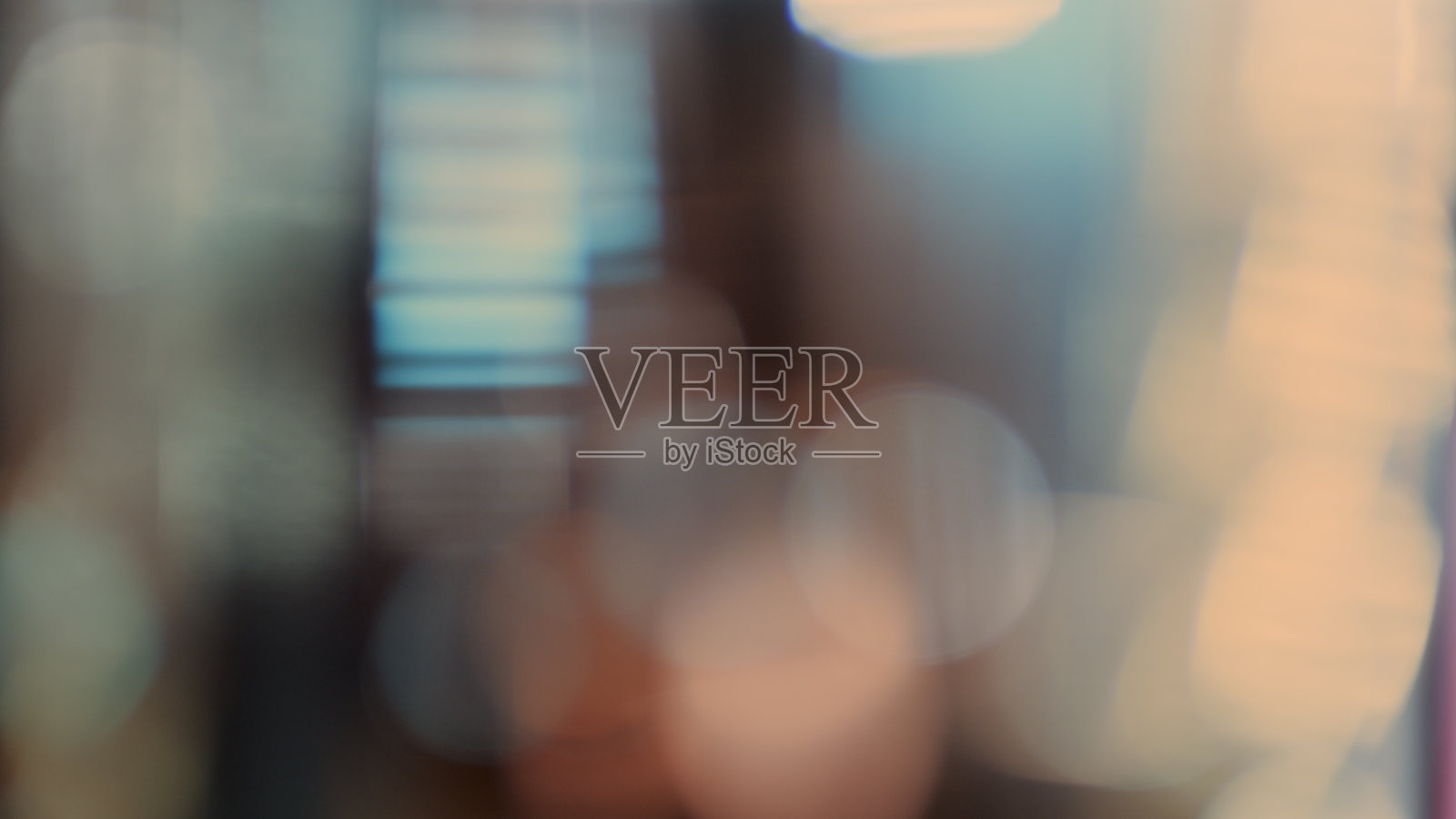 闪闪发光的抽象背景与粉红色和紫色粒子照片摄影图片