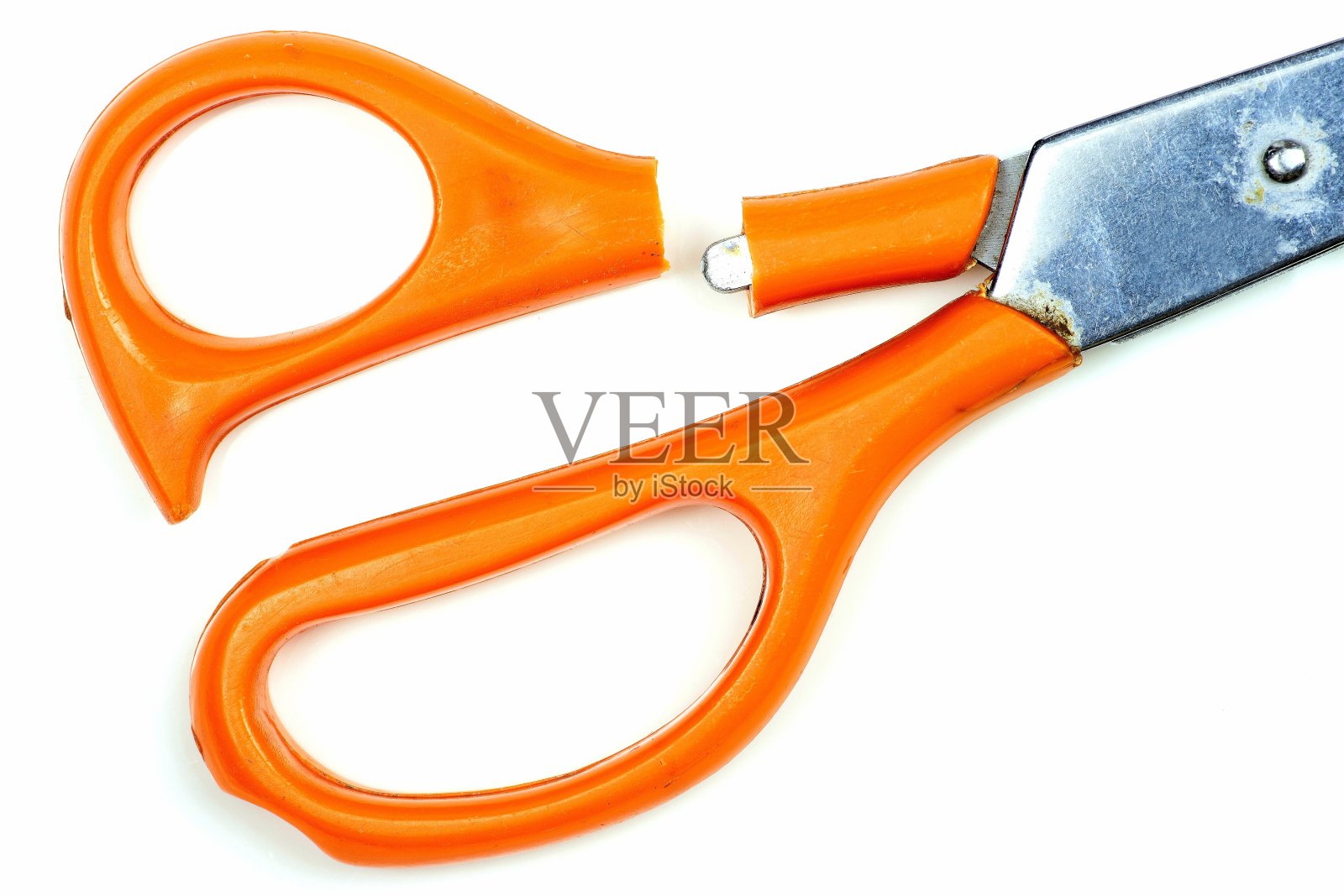 破碎的剪刀-白色背景。照片摄影图片