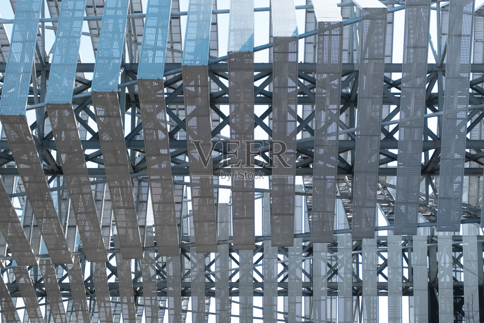 卷曲的钢结构照片摄影图片