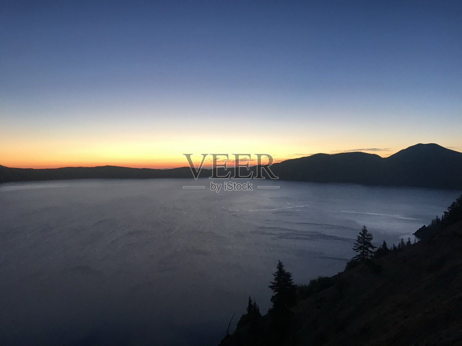 火山口湖照片摄影图片