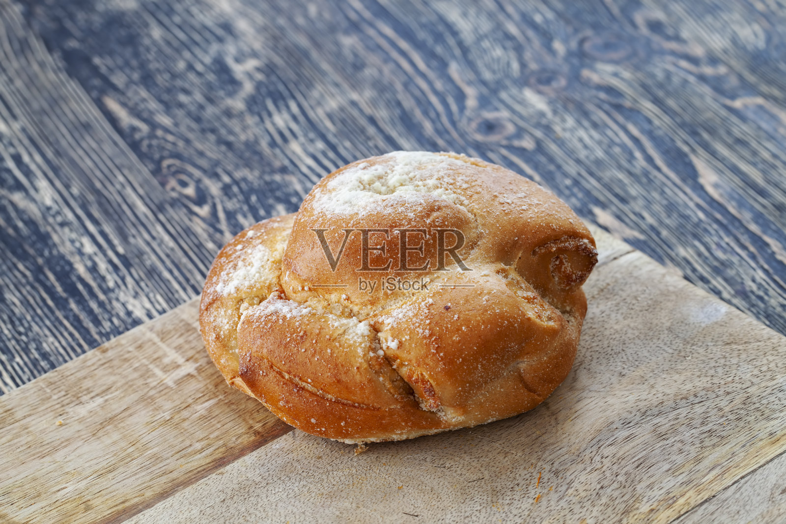 撒糖的小圆面包照片摄影图片