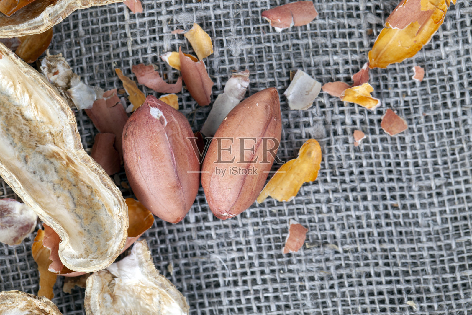 一组花生米,随时可以吃照片摄影图片