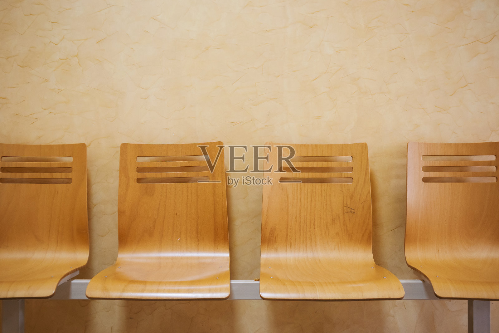 木空椅子照片摄影图片